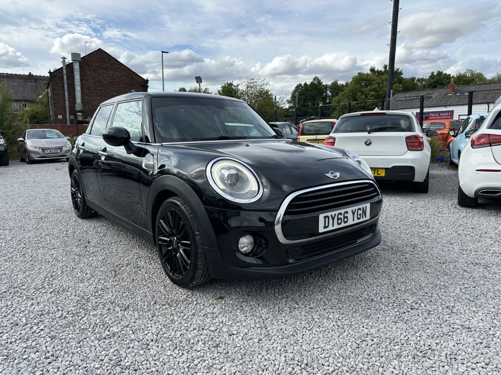 2016 MINI HATCH